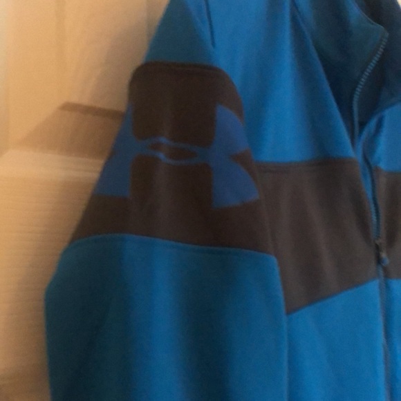 Under Armour Workout Jacket - Picture 3 of 8